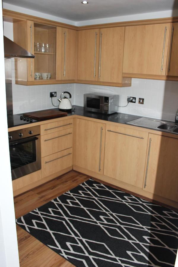 Lovely 2-Bedroom, 1 Bathroom Home, Sleeps 4 Londra Dış mekan fotoğraf