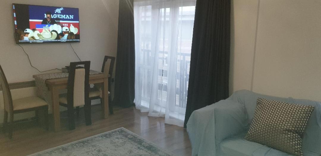Lovely 2-Bedroom, 1 Bathroom Home, Sleeps 4 Londra Dış mekan fotoğraf